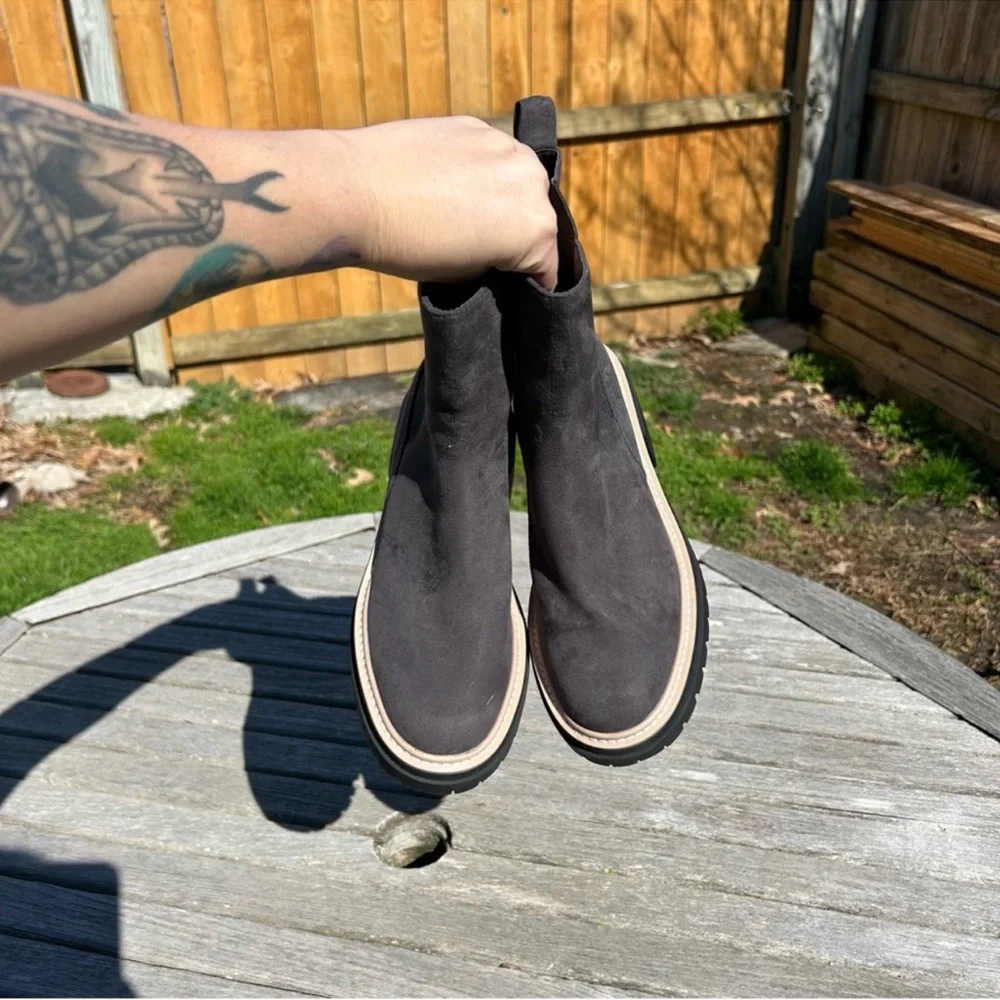 OPEN EDIT Mya Lug Sole Chelsea Women Boots Grey Anthracite Size‎ 7